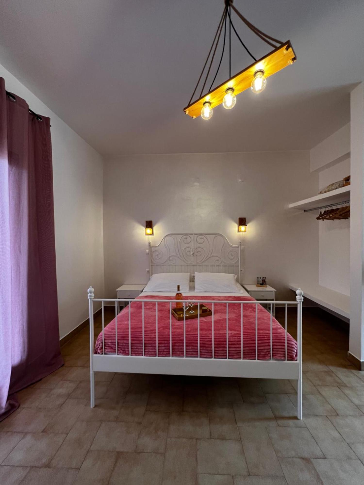 Ocean Front Studios 77 Lourdata  Phòng bức ảnh